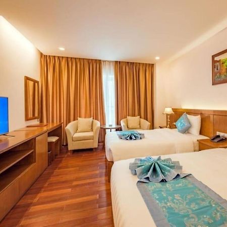 Lam Giang Hotel Vinh Esterno foto