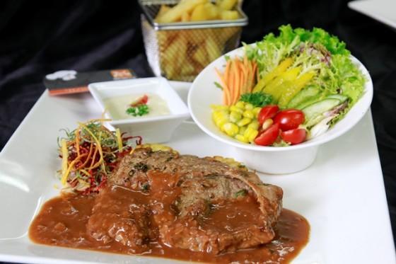 Lam Giang Hotel Vinh Esterno foto
