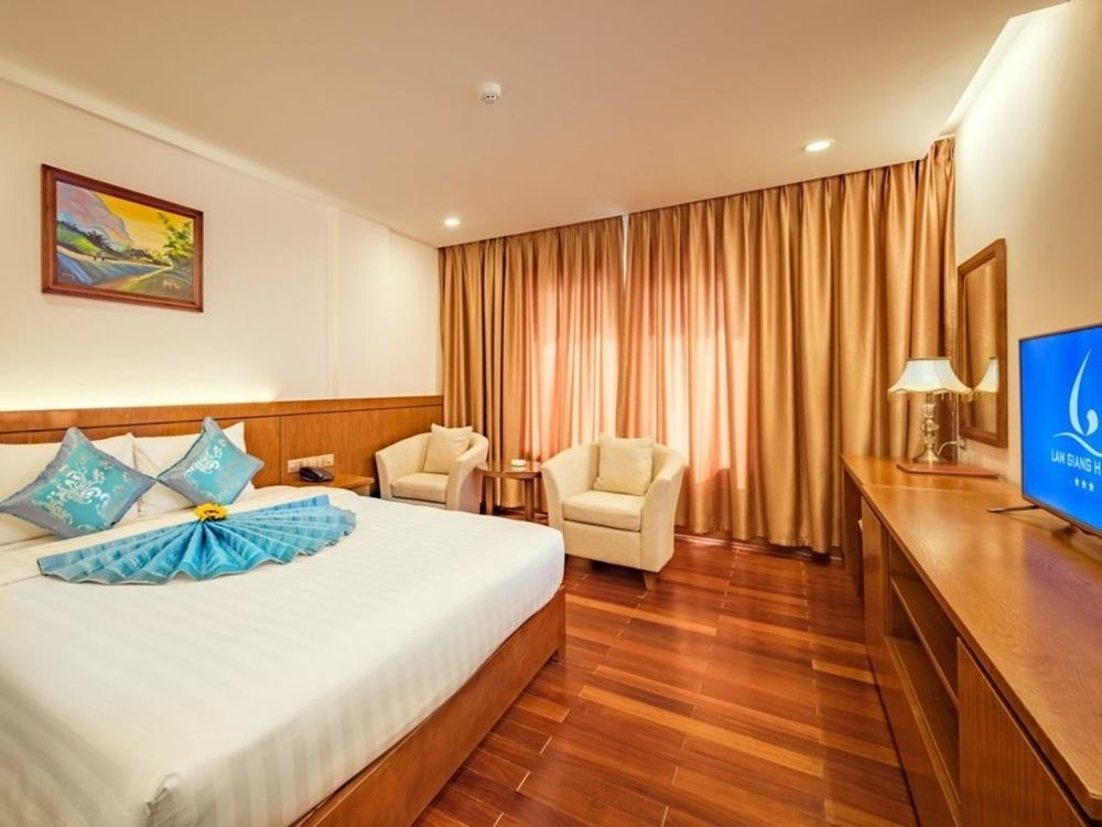 Lam Giang Hotel Vinh Esterno foto