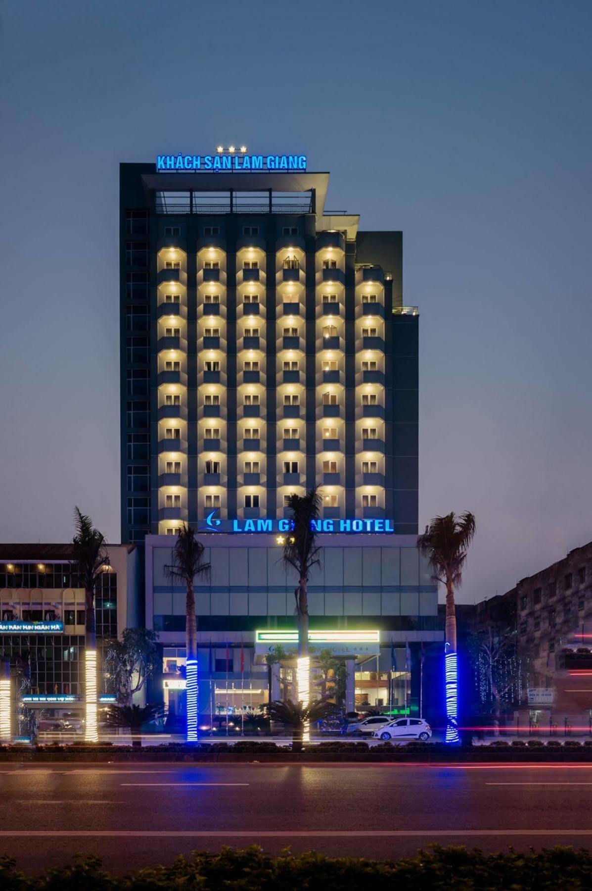 Lam Giang Hotel Vinh Esterno foto