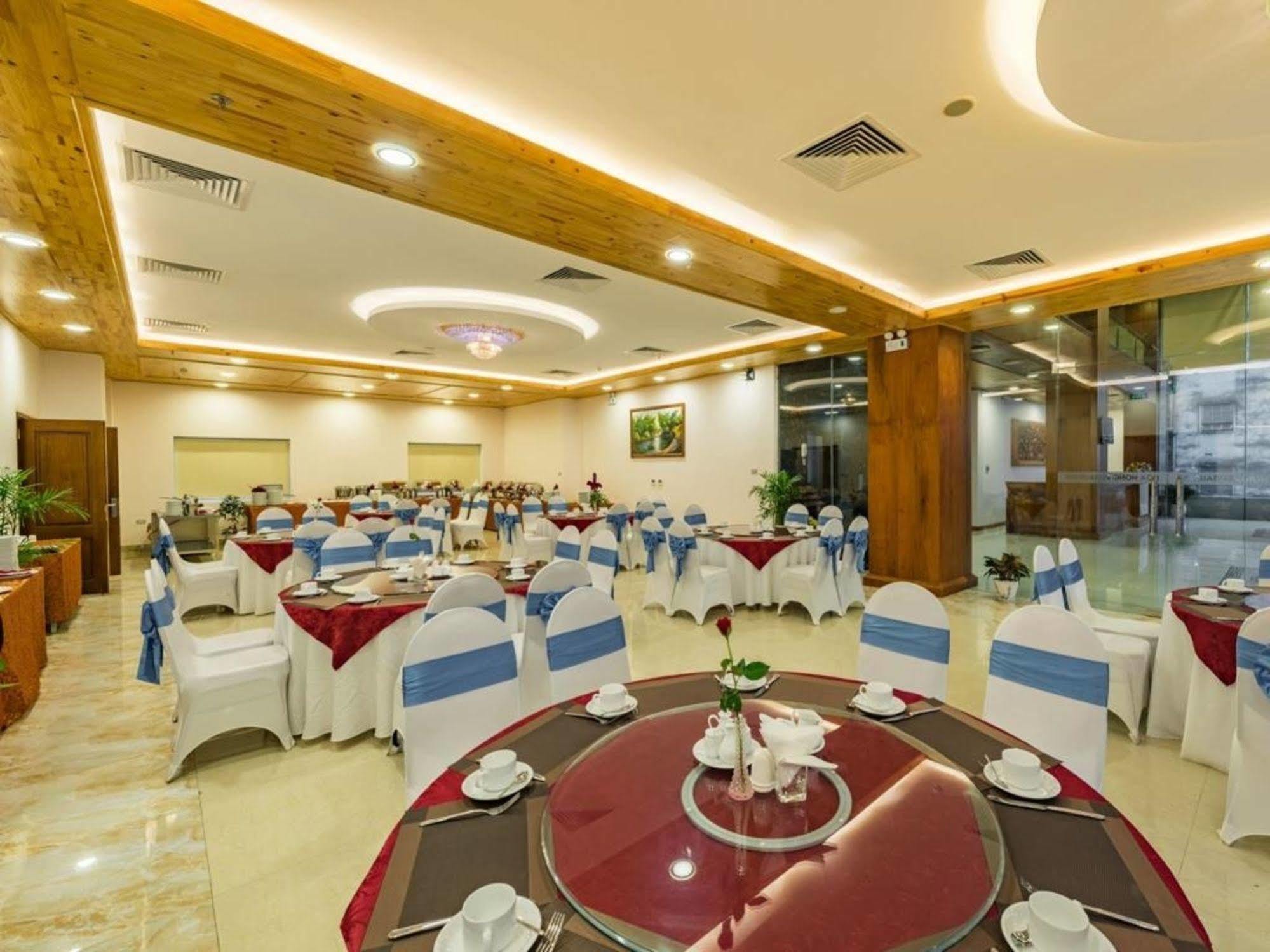 Lam Giang Hotel Vinh Esterno foto